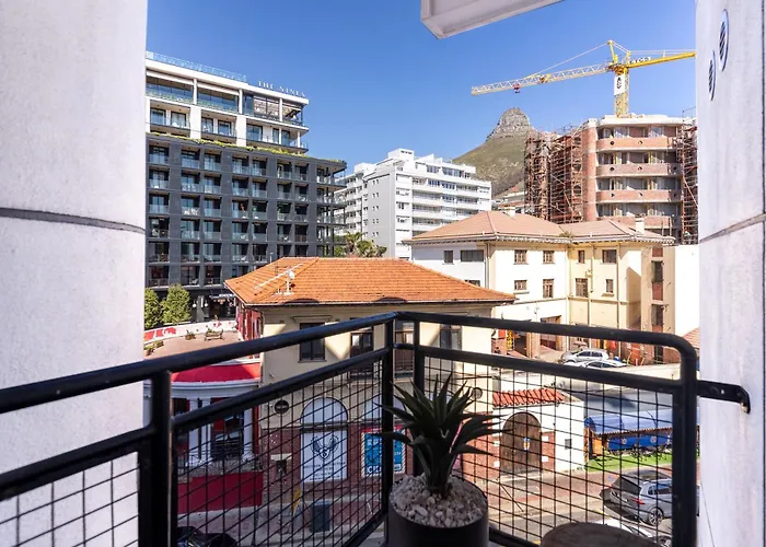 Flamingo 307 - Studio In Sea Point Central
